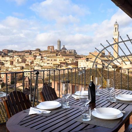 Appartamento Panoramico San Martino 12 Siena Luaran gambar