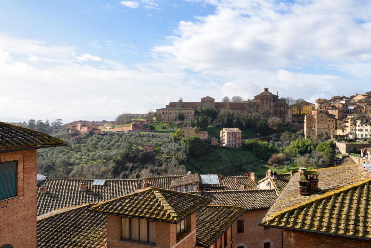 Appartamento Panoramico San Martino 12 Siena Luaran gambar