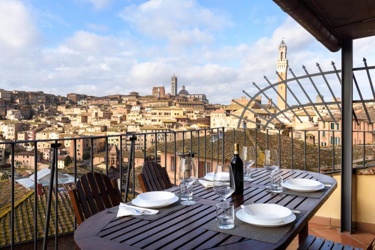 Appartamento Panoramico San Martino 12 Siena Luaran gambar