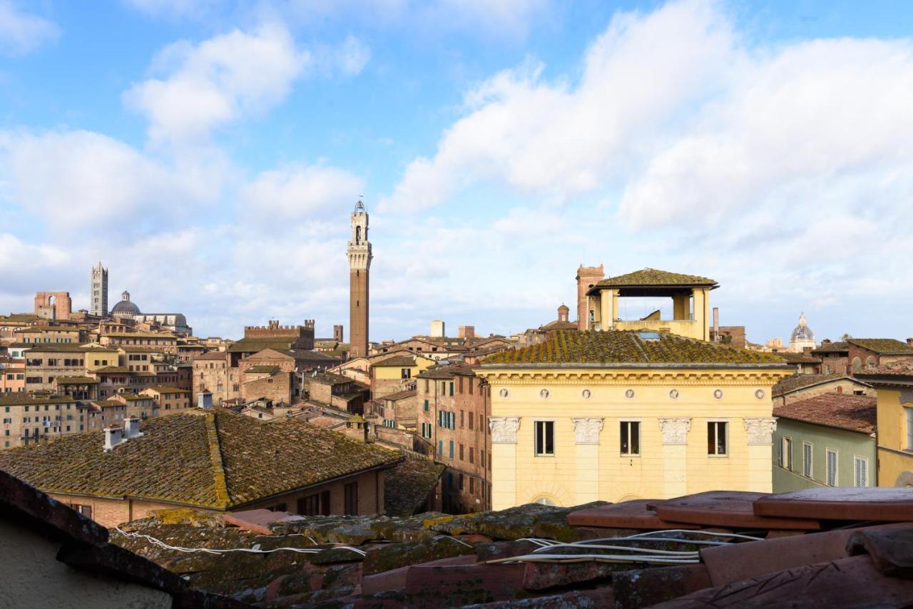Appartamento Panoramico San Martino 12 Siena Luaran gambar