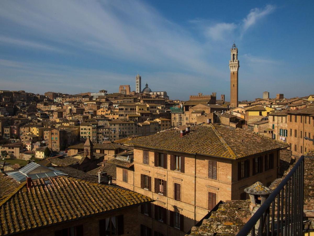 Appartamento Panoramico San Martino 12 Siena Luaran gambar