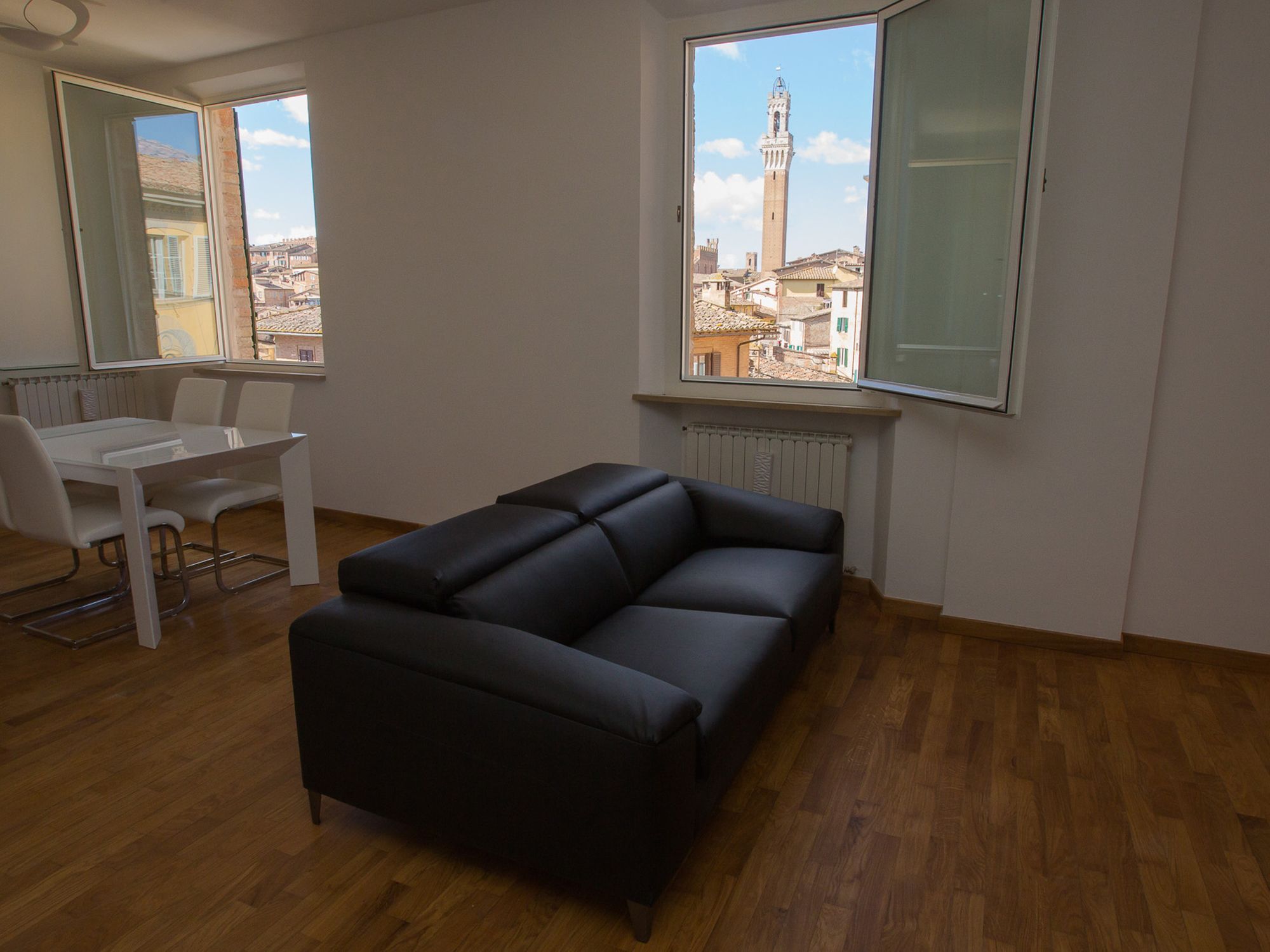 Appartamento Panoramico San Martino 12 Siena Luaran gambar
